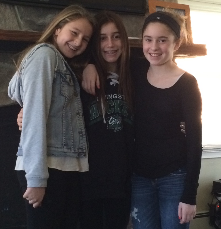 2015 Freshman Girls Julie Pulewitz, Joey Dallow and Dani Pritikin spent some time hanging out a few weeks ago.