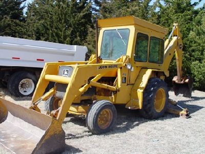 backhoe-716355